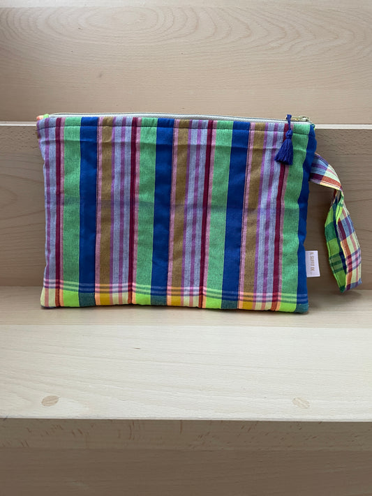 Pochette de voyage/ Housse I pad  - Tissu coloré style créole avec une anse